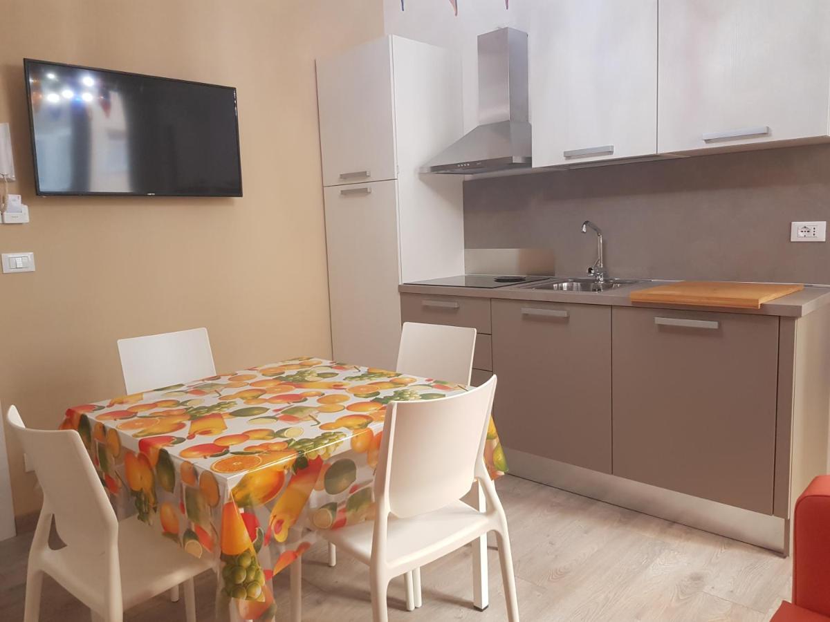 Cristina Sweet Home Savona Esterno foto